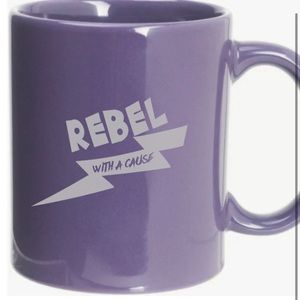 David Bowie inspired mug, designed by anonymous artist.👩🏻🎤